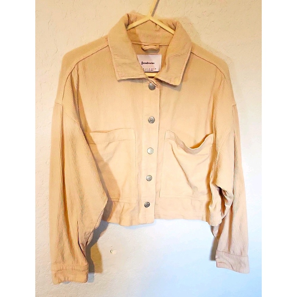 Stradivarius Cropped Corderoy Shacket Snap Branded Button Front Pockets Size M - Picture 2 of 7